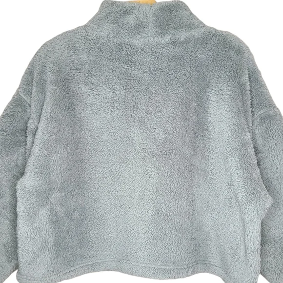 Forever 21 Gray Turtleneck Long Sleeve Croptop Teddy Sweater - Picture 4 of 5